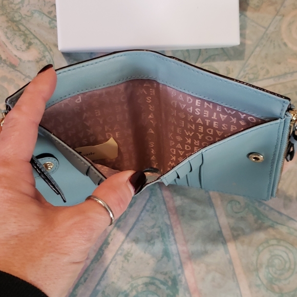 Kate Spade wallet - Picture 5 of 8